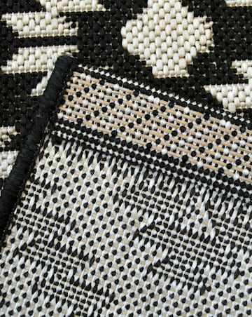 Geo Indoor/Outdoor Rug