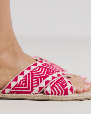 Simply Be Finty Embroidered Crossover Strap Flat Sandals - Wide Fit (E)