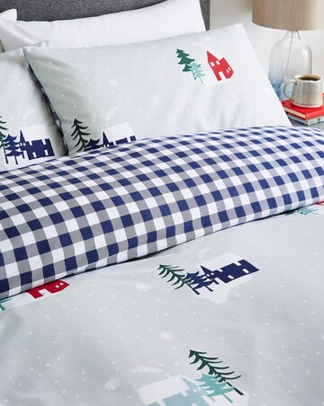 Petit Home Reversible Duvet Cover Set