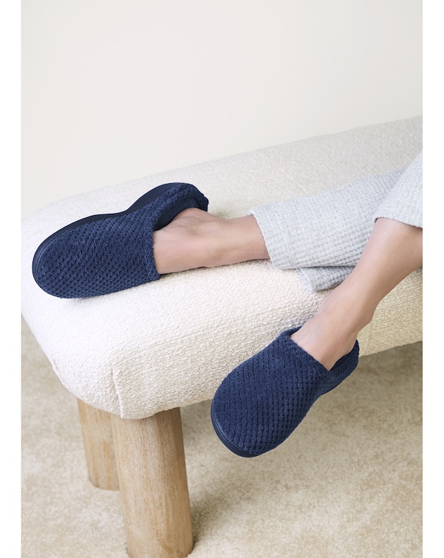 totes Isotoner Womens Popcorn Mule Slippers