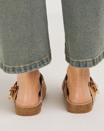 Ellie Footbed Closed Toe Mule Shoe Wide E Fit
