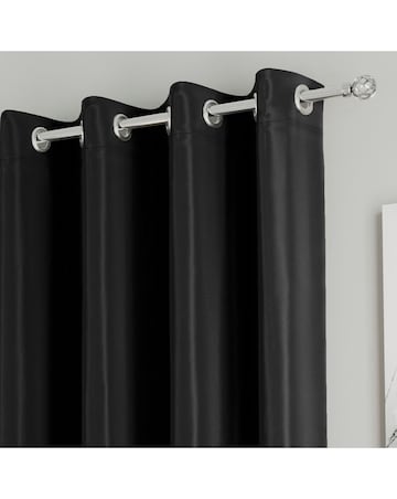 Supersoft Light Filtering Thermal Eyelet Curtains