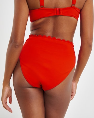 MAGISCULPT Contour Me Scalloped Edge High Waist Bikini Bottoms