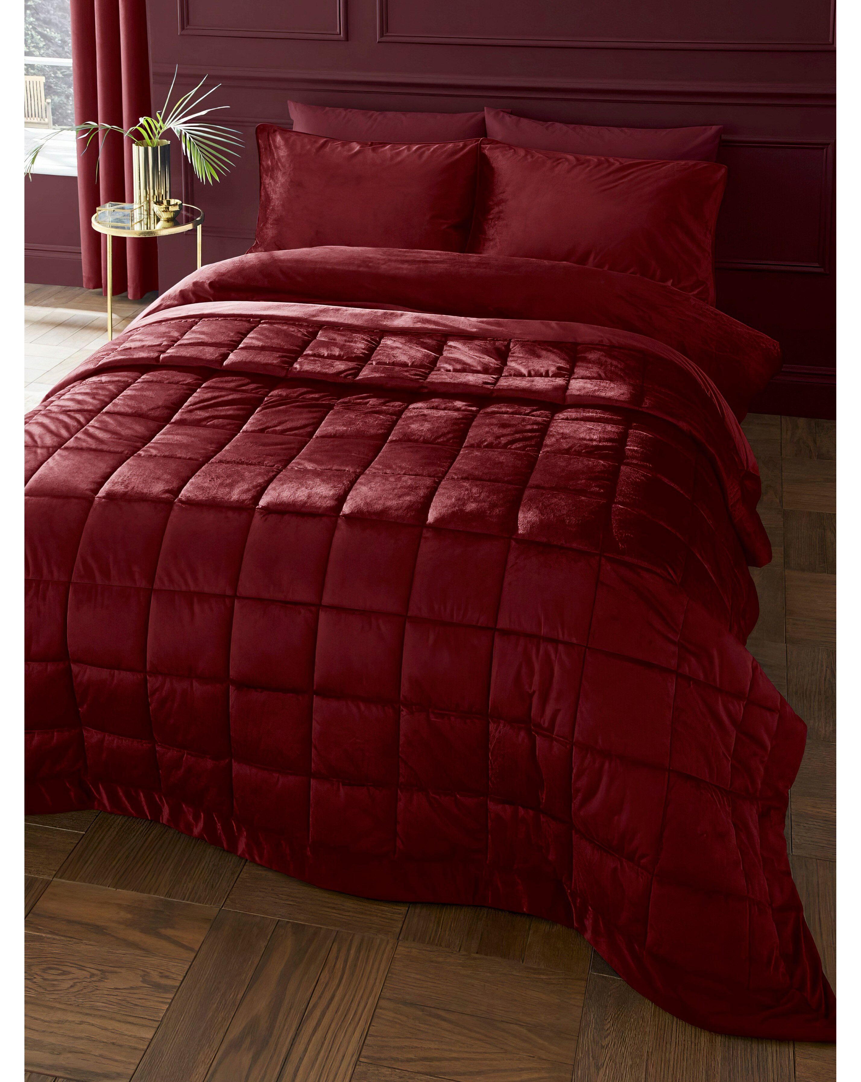 Catherine Lansfield Kingsley Matte Velvet Bedspread