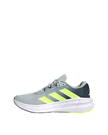 adidas Questar 3 Trainers