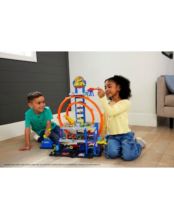 Hot Wheels City Mega Loop Garage