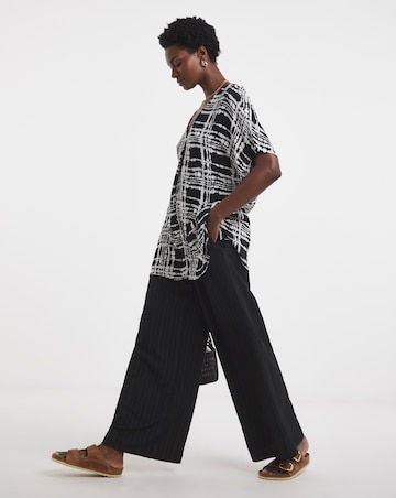 Printed Crinkle Tunic Top