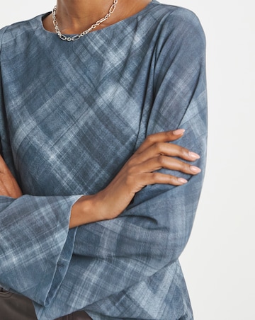 Check Print Slash Neck Top