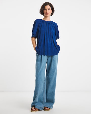 Crew Neck Angel Sleeve Fine Pleat Top