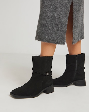 Heavenly Soles Phoenix Suede Square Toe Boots With Gusset - Extra Wide Fit (EEE)
