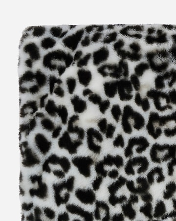 Leopard Printed Faux Fur Throw