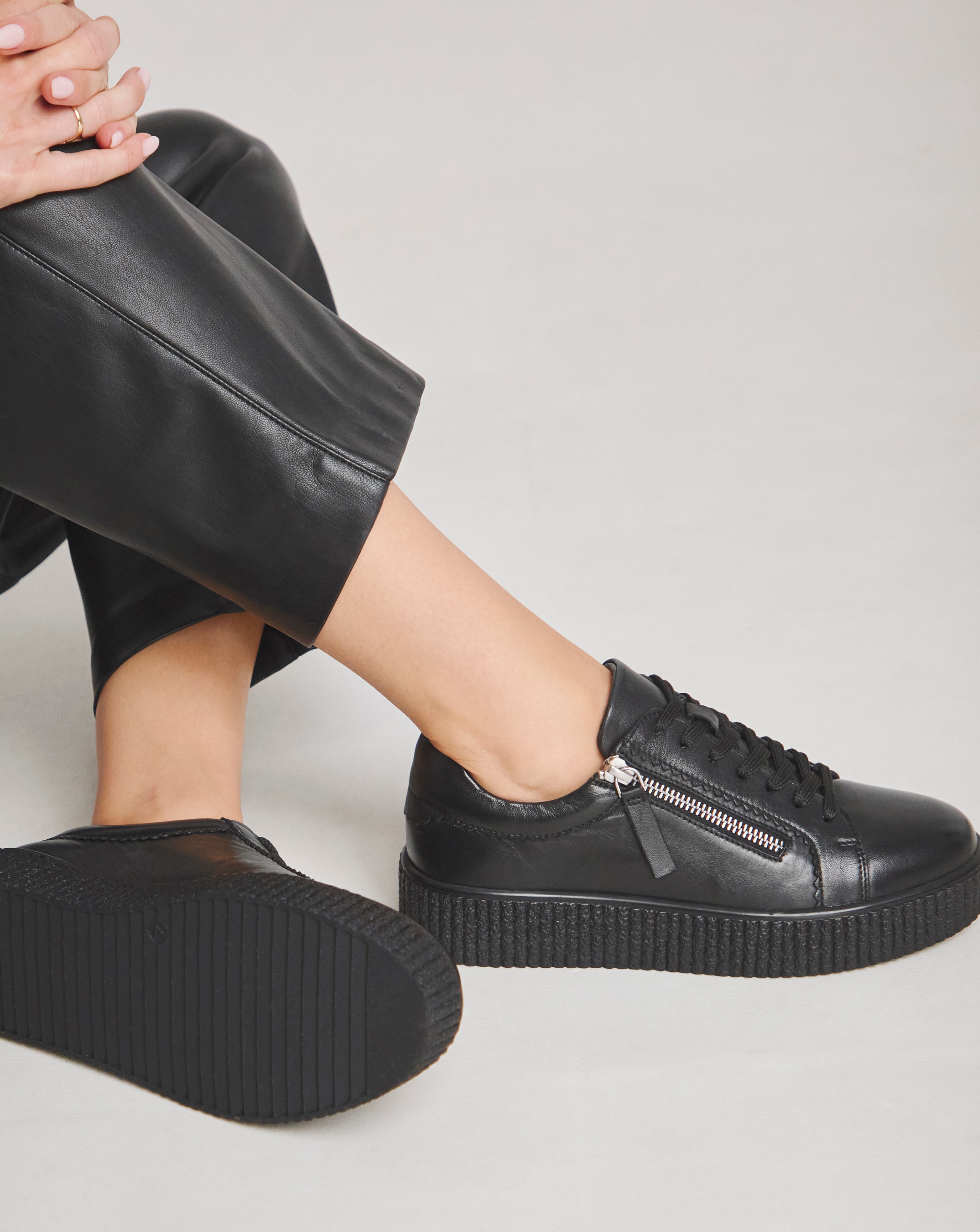 トップス Johndoe JD CW1 SW P trainer *BK Johndoe JD CW1 SW P trainer *