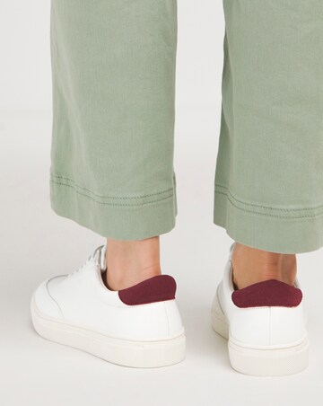 Lace Trainer - Wide Fit (E)