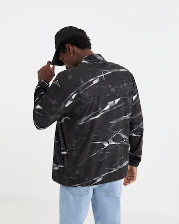 PUMA Run Velocity Printed Jacket