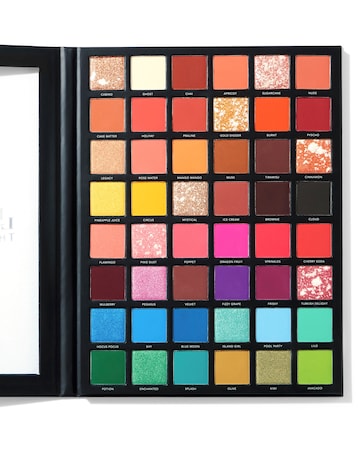 LaRoc PRO The Artistry Book Eyeshadow Palette