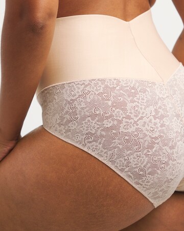 Maidenform Tame Your Tummy Medium Control Brief