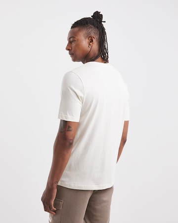 PUMA Essentials No.1 Small Logo T-Shirt