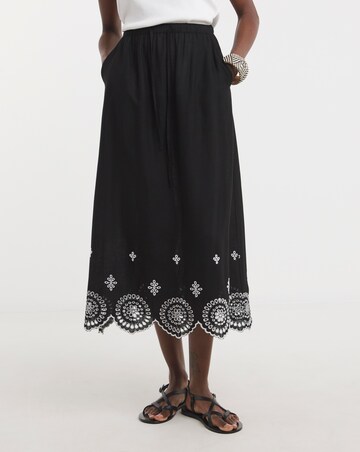 Broderie Scalloped Hem Maxi Skirt
