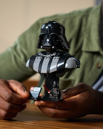 LEGO Star Wars Darth Vader Bust 75439