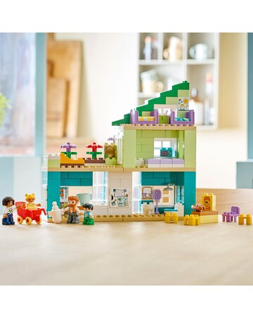 LEGO DUPLO 3 in 1 Modern Family House with Figures