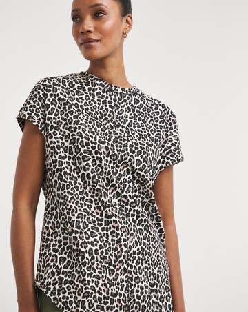 Leopard Print Short Sleeve Longline Top
