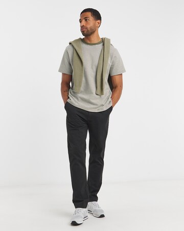 Pleat Front Chino