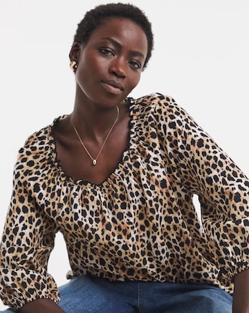 Square Neck Three Quarter Sleeve Top