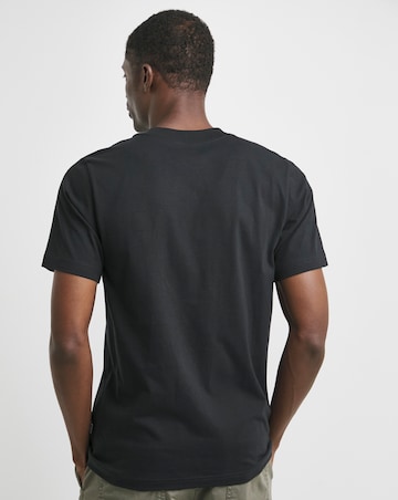 New Balance Sport Round Graphic T-Shirt