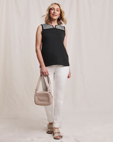 Julipa Embroidered Jersey Vest