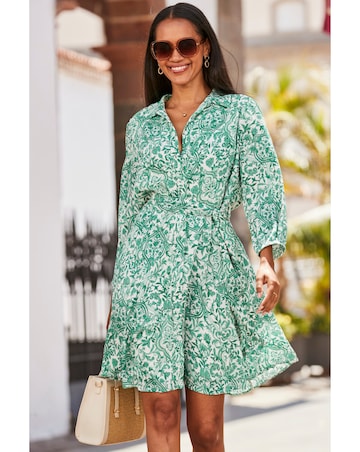 Sosandar White and Green Baroque Print Crinkle Shirt Dress