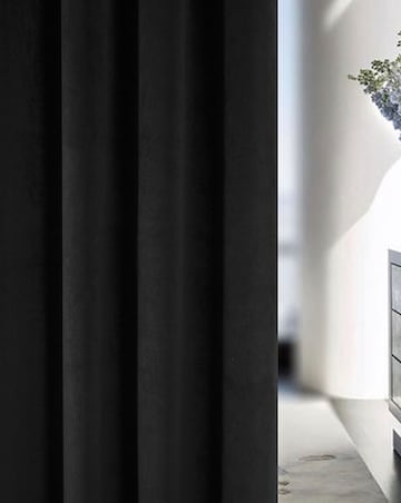Hampton 100% Blackout Eyelet Velvet Curtain