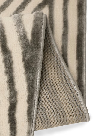 Brio Curved Textured Rug