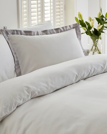 Hotel Matte Satin Contrast Oxford Edge Duvet Set