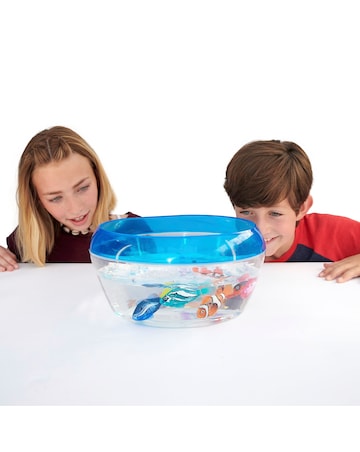 Robo Alive: Robo Fish Robotic Swimming Pets Fish Bowl Playset
