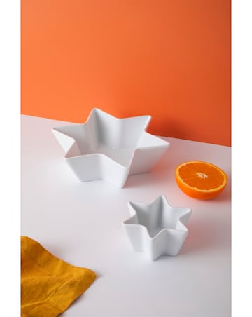 Mikasa Set of 2 Star Bowls