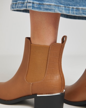 Heavenly Soles Danica Heeled Chelsea Boots Extra Wide EEE Fit