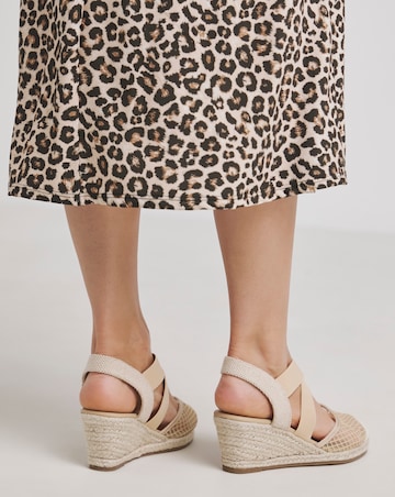 Appleton Wedged Closed Toe Espadrilles - Extra Wide Fit (EEE)