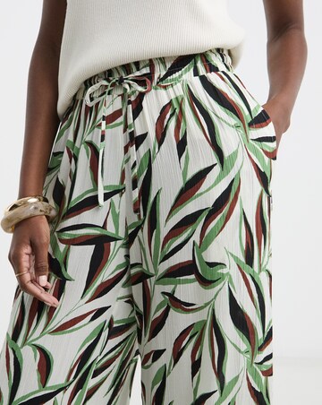 Printed Crinkle Wide Leg Trouser
