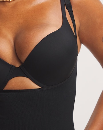 MAGISCULPT Smoothing Wear Your Own Bra Seamfree Control Slip