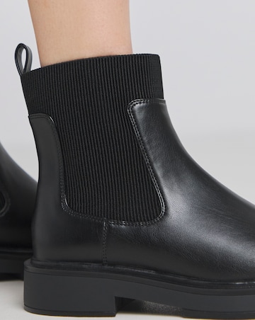 Rue Classic Chelsea Ankle Boots - Standard Fit (D)