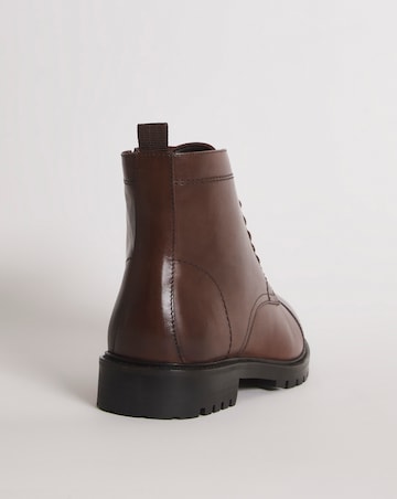 Toe Cap Chukka Boot Wide