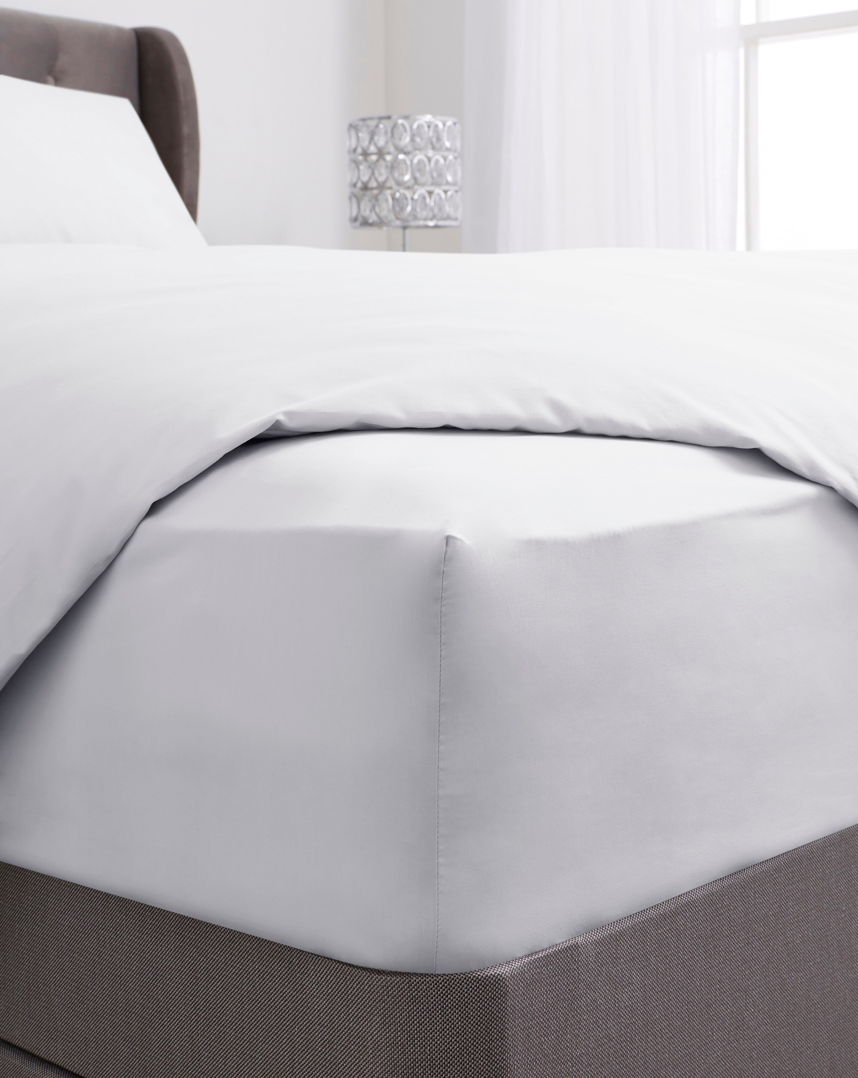 Pure Cotton 200 Thread Count Extra Deep Fitted Sheet