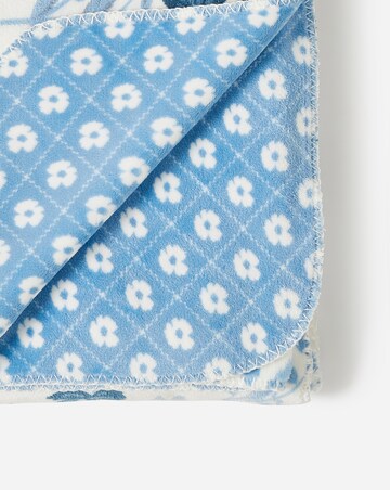 Reversible Floral Fleece Throw