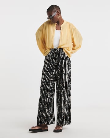 Printed Crinkle Wide Leg Trouser
