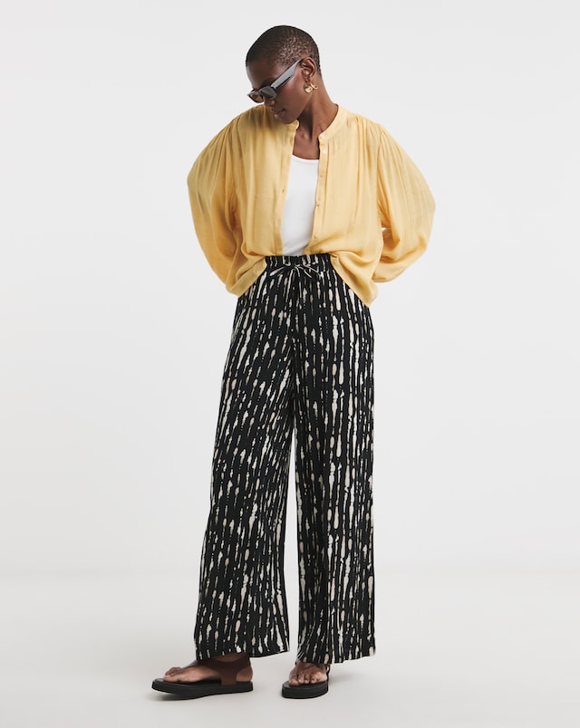 Printed Textured Crinkle Wide Leg Trouser