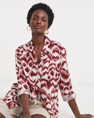 Dipped Back Long Sleeve Shirt