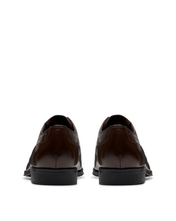 Clarks Paulton Lace Shoe - Brown
