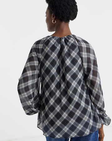 Check Volume Sleeve Blouse