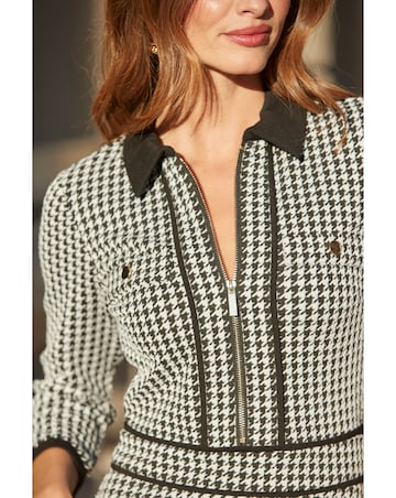 Sosandar Contrast Tipped Dogtooth Dress