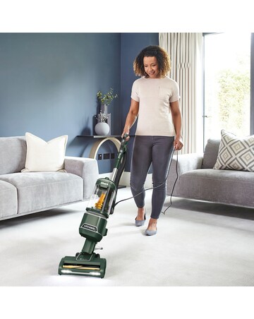 Shark Anti Hair Wrap Upright Vacuum Cleaner with Lift-Away Pet Model NZ691UKT